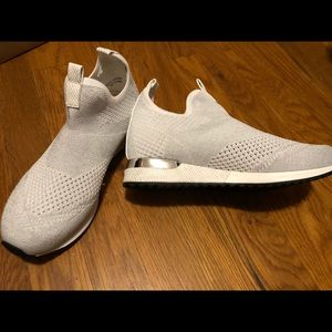 J/Slides by Urban Sport